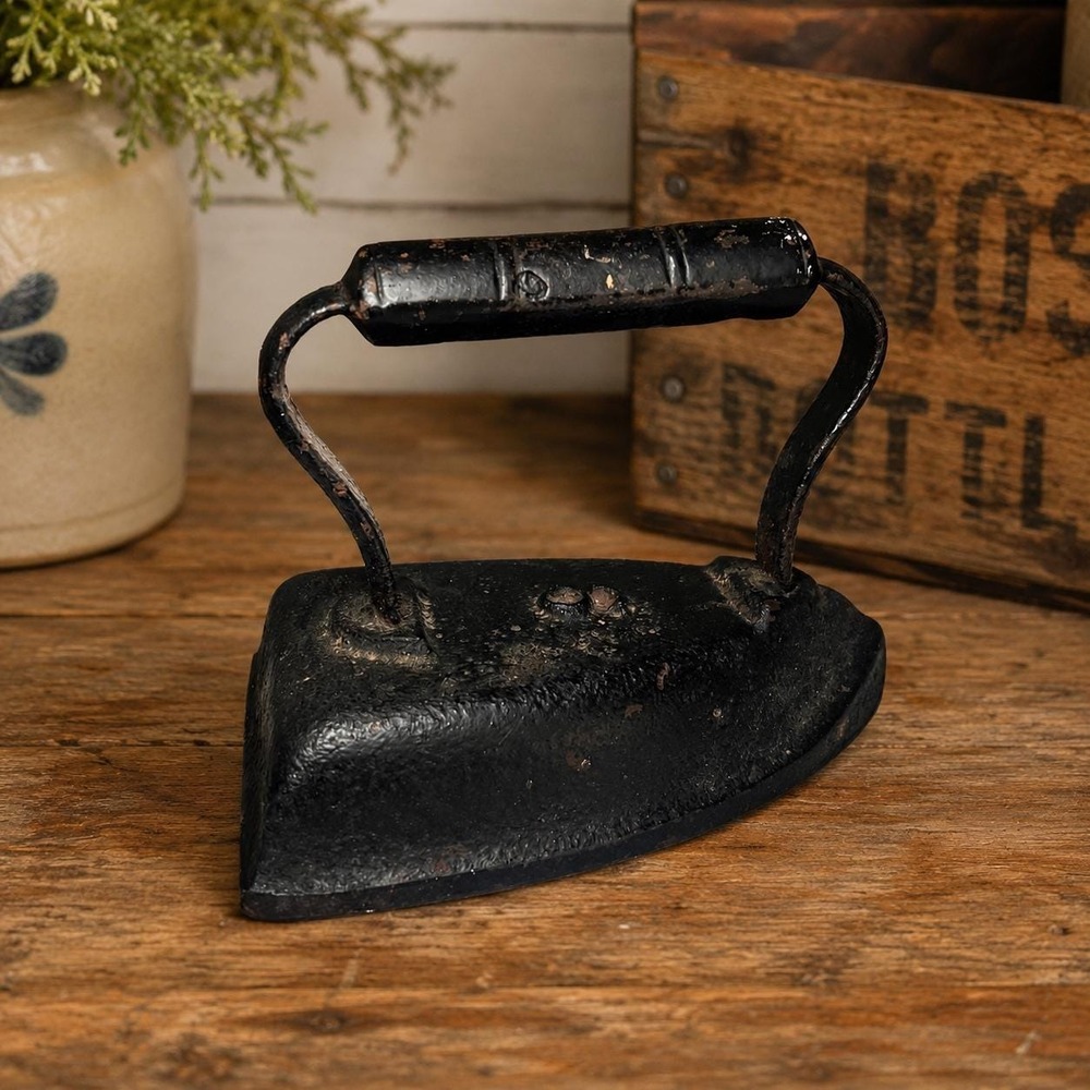 Antique Cast Iron Sad Iron Primitive Flat Iron Farmhouse Laundry Decor Heavy 5"